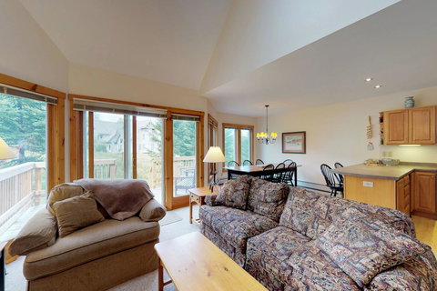 Jay Peak Townhouse - Click Find 6
