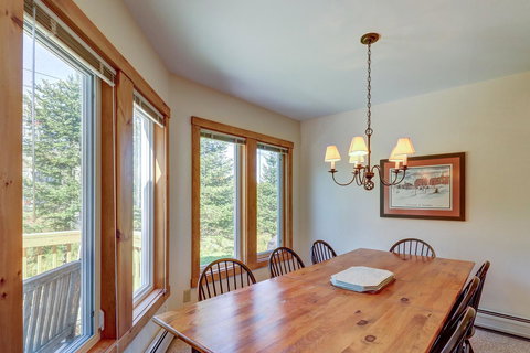 Jay Peak Townhouse - Click Find 8