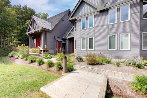 Jay Peak Townhouse - Click Find 36