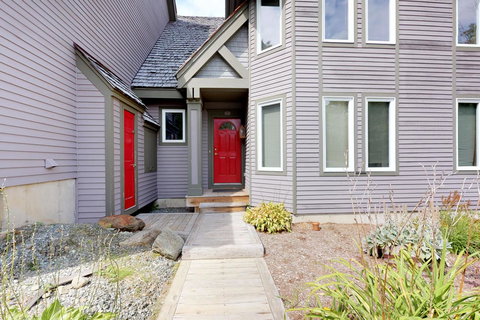 Jay Peak Townhouse - Click Find 32