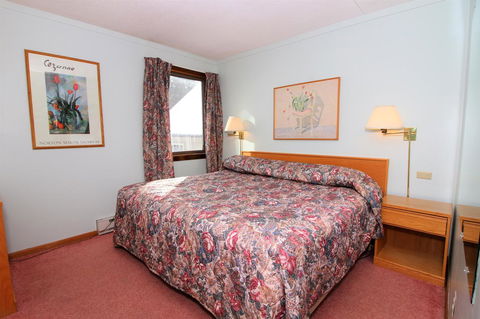 Whiffletree Condo Unit C5 - Click Find 12