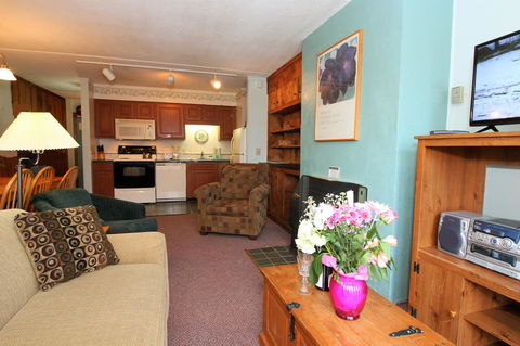 Whiffletree Condo Unit C5 - Click Find 18