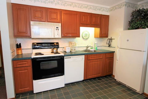 Whiffletree Condo Unit C5 - Click Find 14
