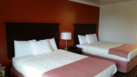 Budget Inn Orange - Click Find 6