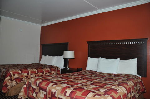 Budget Inn Orange - Click Find 5