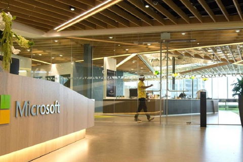 A-Seattle Urban Village- Lopez- Roof Top View Deck - Click Find 13