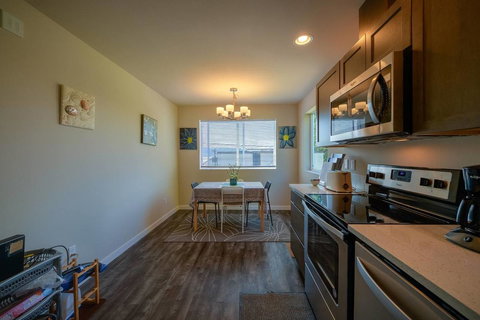 A-Seattle Urban Village- San Juan- Roof Top Deck - Bet 4u 11