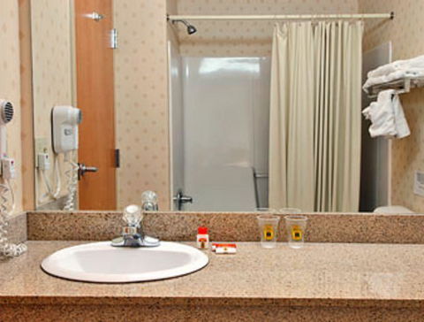 Super 8 By Wyndham Huntington WV - Bet 4u 2