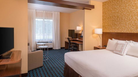 Fairfield Inn & Suites By Marriott Huntington - Bet 4u 5