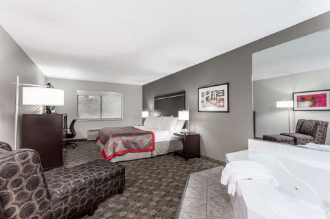 Ramada Limited - Huntington - Bet 4u 6