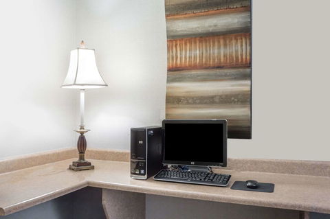 Ramada Limited - Huntington - Bet 4u 11