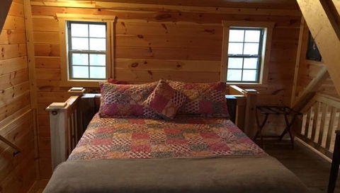 The Hampton - An Amish Built Deluxe Log Cabin - Bet 4u 1