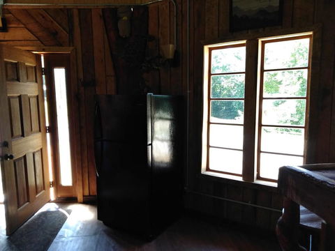 The Mountaineer - Rustic Mountain Yurt - Bet 4u 14