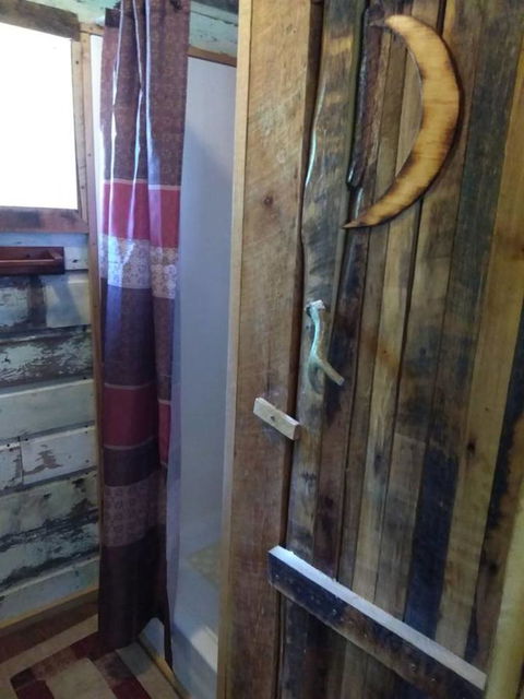 The Mountaineer - Rustic Mountain Yurt - Bet 4u 8