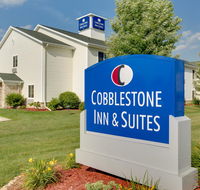 Cobblestone Inn and Suites - Clintonville
