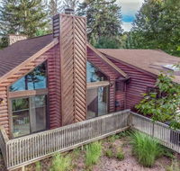 Goldfinch Getaway Residence