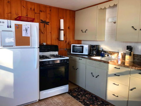 Buckskin Lake Resort - Kodiak Cabin - Bridge Guide 6