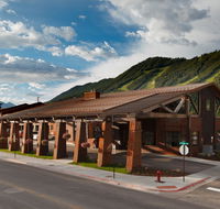 49'er Inn  Suites