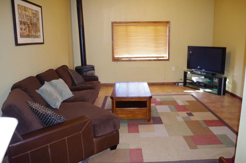 Riviera Lodge - Bet 4u 9