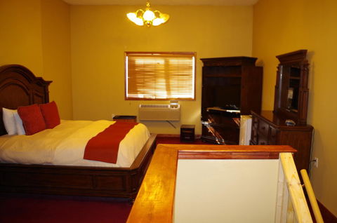 Riviera Lodge - Bet 4u 19