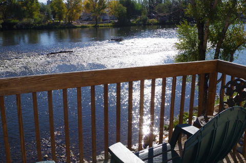 Riviera Lodge - Bet 4u 0