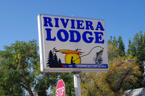 Riviera Lodge - Bet 4u 20