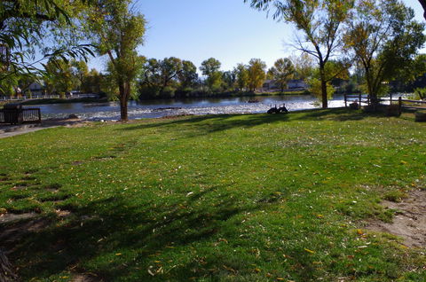 Riviera Lodge - Bet 4u 7