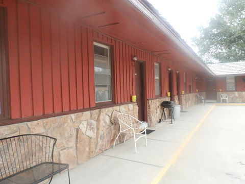 Sage And Sand Motel - Bet 4u 30