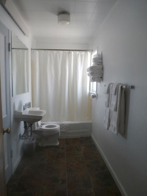 Sage And Sand Motel - Bet 4u 44