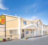 Super 8 by Wyndham Riverton
