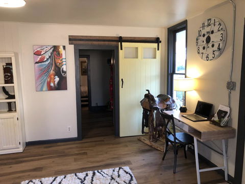 Saratoga Stage Coach Stop - Bet 4u 4