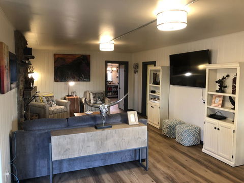 Saratoga Stage Coach Stop - Bet 4u 11