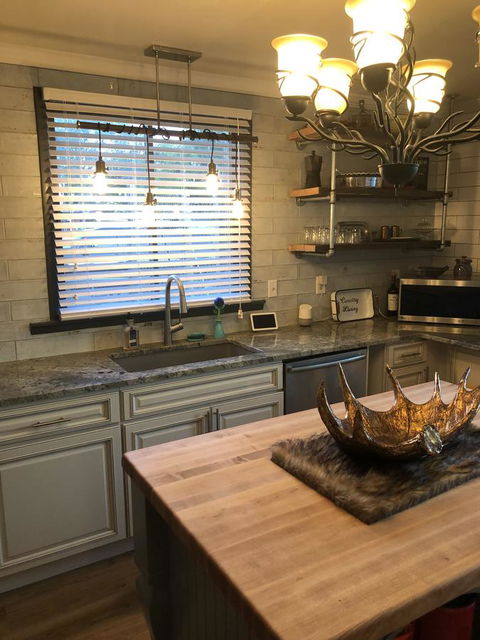 Saratoga Stage Coach Stop - Bet 4u 3