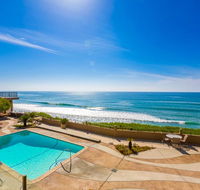 747 - Del Mar Beach Club Retreat