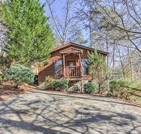 Bearies and Cherries Cabin 6 Mi to Pigeon Forge