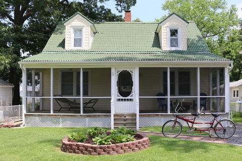 'Isle Have Another' - 1 Block To Colonial Beach! - Click Find 0