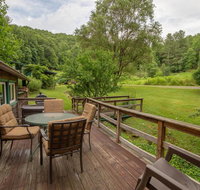 1 Bed 1 Bath Vacation home in Sylva