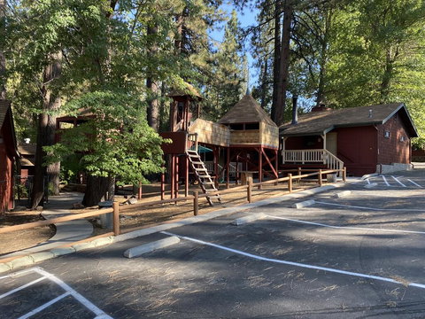 1 Bedroom Lodge At Cozy Hollow- Sleeps 4 At Cozy Hollow 2 - Bet 4u 3