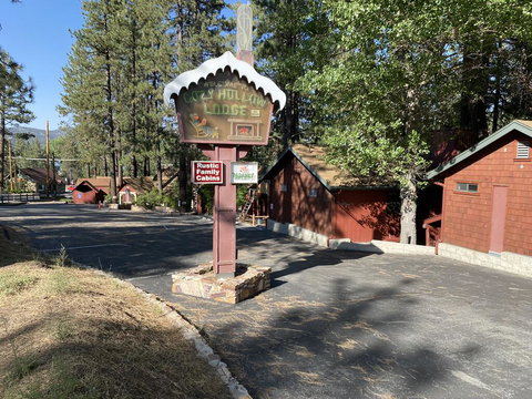 1 Bedroom Lodge At Cozy Hollow- Sleeps 4 At Cozy Hollow 2 - Bet 4u 1