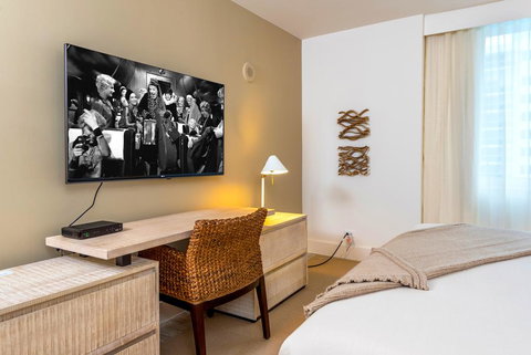 1 Bedroom Ocean View Located At 1 Hotel And Homes South Beach -906 - Bet 4u 2