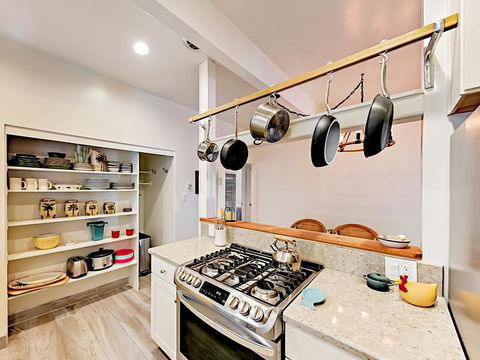 1031 Bangor Lane Bungalow - Bridge Guide 1