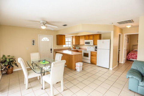 106 Tropical Shores Manor - Bet 4u 3