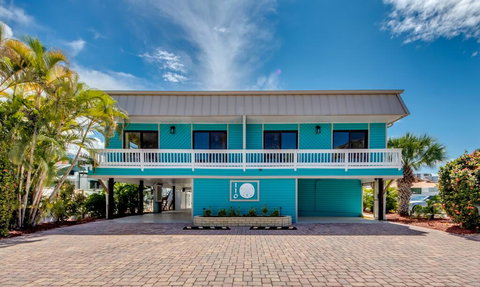 110 Bahia Via #2 - Upstairs Right - Bet 4u 1