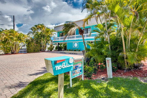 110 Bahia Via #2 - Upstairs Right - Bet 4u 0