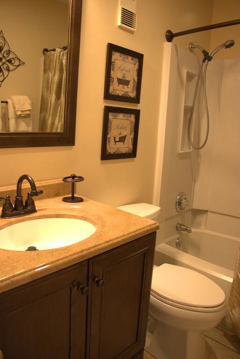 1303 - Platinum Ski Suite- 300 SF Sleeps 4 - Click Find 3