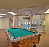 1303 - Platinum Ski Suite- 300 SF Sleeps 4