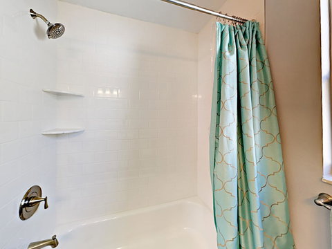 1465 Brier Home Home - Bet 4u 3