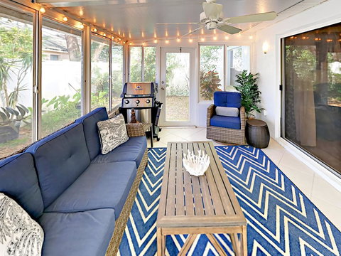 1465 Brier Home Home - Bet 4u 1