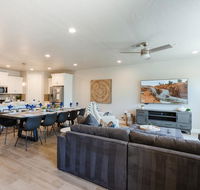 2267 Town Center 4 Bedrooms Private Hot Tub Amazing Views Golfing Community Pool