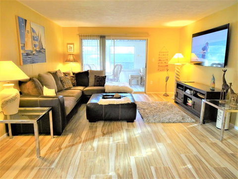 24 Vista Hermosa- Beautifully Remodeled!- 2 WEEK MINIMUM RENTAL - Bet 4u 0